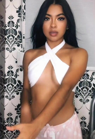 Sexy Dayana in White Crop Top