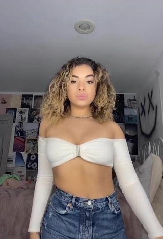 2. Devenity Perkins Shows Cleavage in Appealing White Crop Top and Bouncing Boobs