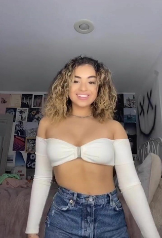 5. Devenity Perkins Shows Cleavage in Appealing White Crop Top and Bouncing Boobs