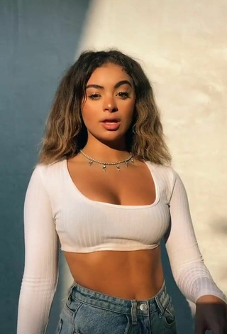 Elegant Devenity Perkins Shows Cleavage in White Crop Top and Bouncing Tits