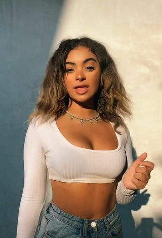 6. Elegant Devenity Perkins Shows Cleavage in White Crop Top and Bouncing Tits