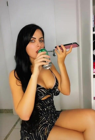 2. Sexy Dine Azevedo Shows Cleavage in Dress