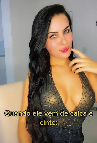 Sexy Dine Azevedo Shows Cleavage in Top