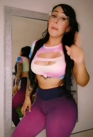 2. Amazing Eve Herrera in Hot Violet Leggings while Twerking