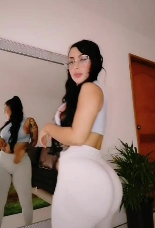 2. Hottest Eve Herrera Shows Big Butt