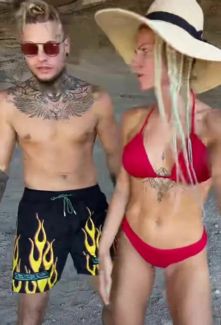 5. Sexy fit.lovers Shows Cleavage in Red Bikini at the Beach