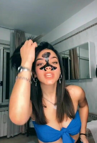 2. Cute Giulia Paglianiti Shows Cleavage in Blue Tube Top and Bouncing Tits