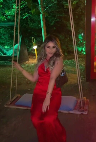 5. Sexy Gizemjelii in Red Dress