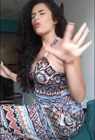 Sexy Gleidy Rojas Shows Cleavage in Sundress