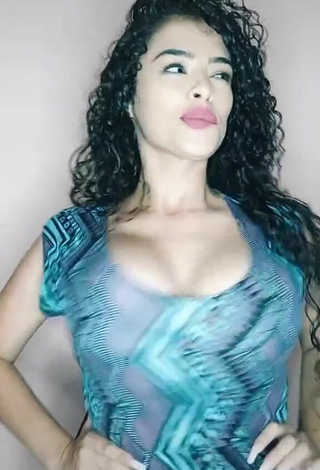 6. Beautiful Gleidy Rojas Shows Cleavage in Sexy Top and Bouncing Tits