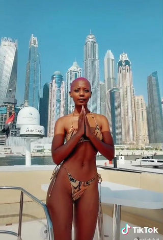 3. Sweetie Vivian Gold Kaitetsi Shows Cleavage in Bikini on a Boat