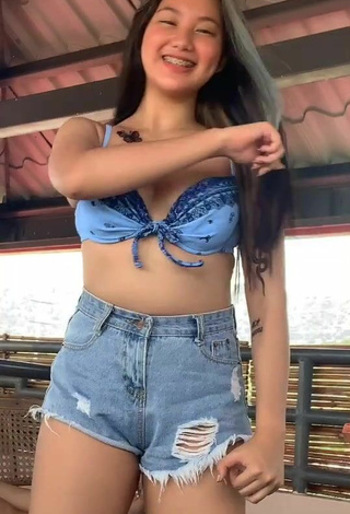 2. Hot Vanessa Domingo Shows Cleavage in Bikini Top and Bouncing Tits