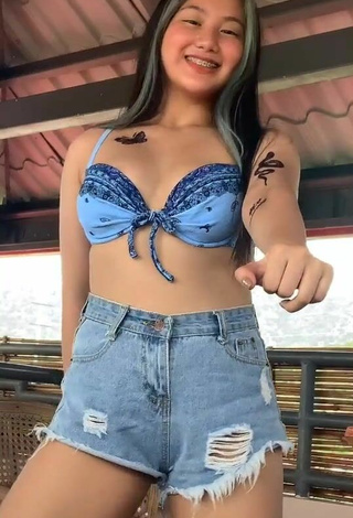 6. Hot Vanessa Domingo Shows Cleavage in Bikini Top and Bouncing Tits