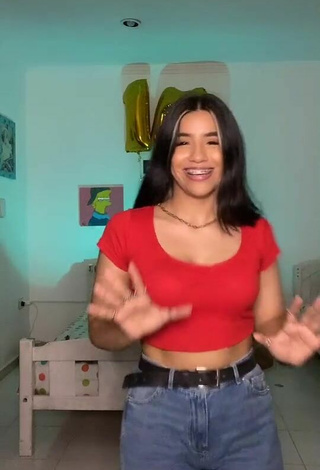 1. Sexy hisoyvaleria Shows Cleavage in Red Crop Top and Bouncing Tits