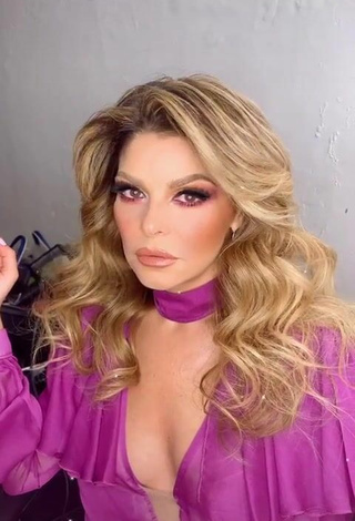 Sexy Tati Cantoral Shows Cleavage