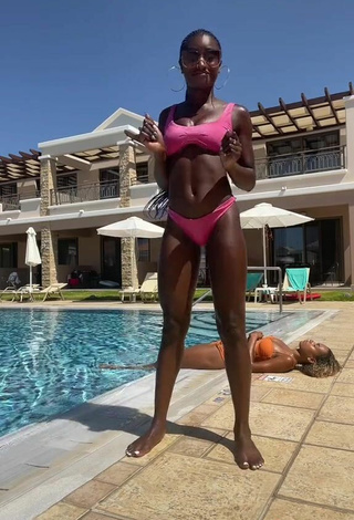 6. Hot Oluwanifewa Agunbiade in Bikini at the Pool