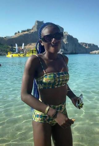 3. Sexy Oluwanifewa Agunbiade in Bikini in the Sea