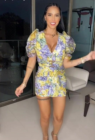 Cute Jessi Pereira Shows Cleavage in Floral Dress and Bouncing Tits