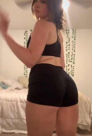 2. Sexy Jillian Fox Shows Big Butt while Twerking