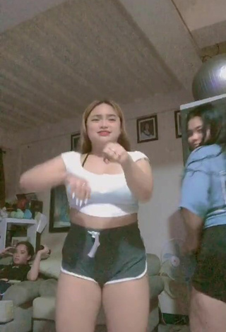 5. Amazing Joanne Duldulao in Hot White Crop Top and Bouncing Tits