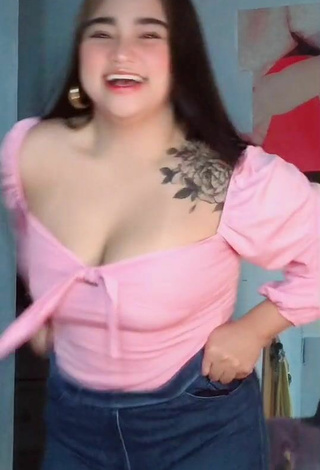 Sexy Joanne Duldulao Shows Cleavage in Pink Top and Bouncing Breasts