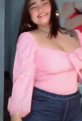 2. Sexy Joanne Duldulao Shows Cleavage in Pink Top and Bouncing Breasts