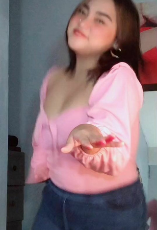 5. Sexy Joanne Duldulao Shows Cleavage in Pink Top and Bouncing Breasts