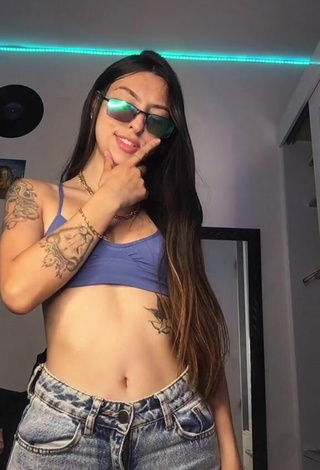 Julia Guerra Shows Cleavage in Erotic Blue Sport Bra