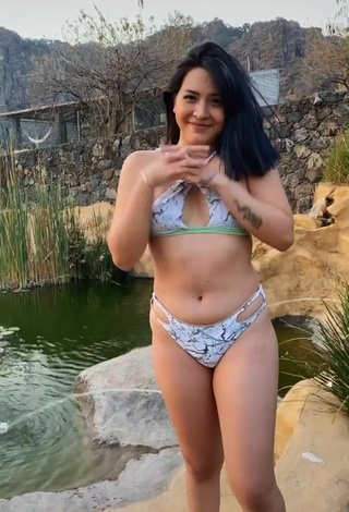 2. Hot Karen Bustillos Shows Butt
