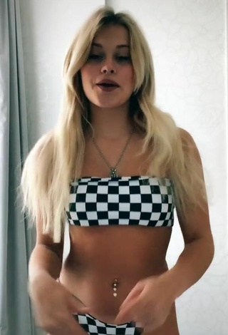 2. Cute Gaia Bianchi in Checkered Bikini