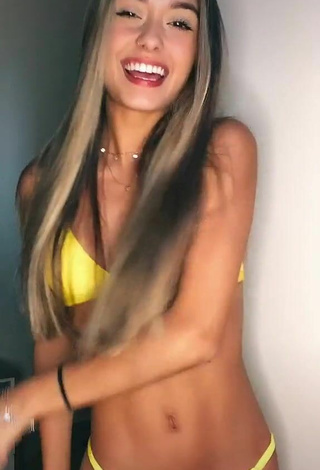 5. Seductive Luane Guiné in Yellow Bikini