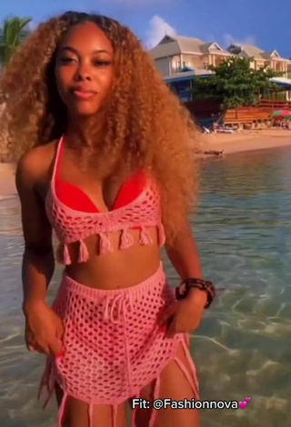 2. Sexy Lucki Starr in Pink Crop Top at the Beach