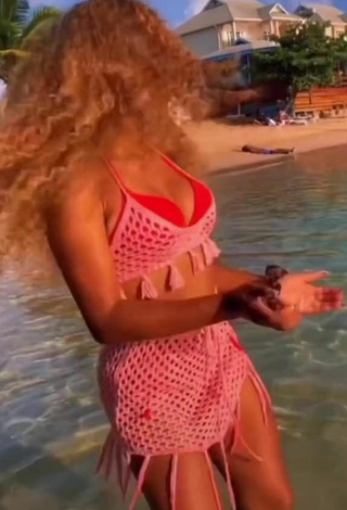 4. Sexy Lucki Starr in Pink Crop Top at the Beach