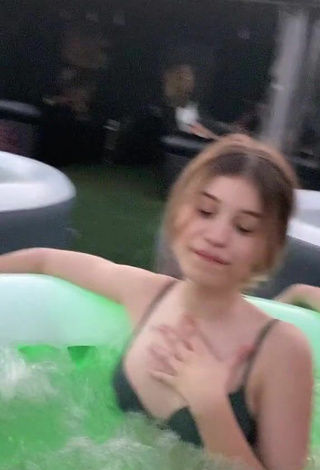 4. Sexy Masha Maeva Shows Cleavage in Bikini Top at the Pool