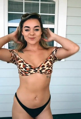 Sweet Makayla Weaver in Cute Leopard Bikini Top