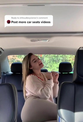 Breathtaking Makayla Weaver Shows Butt in a Car