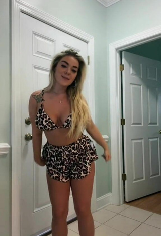2. Beautiful Makayla Weaver Shows Cleavage in Sexy Leopard Crop Top