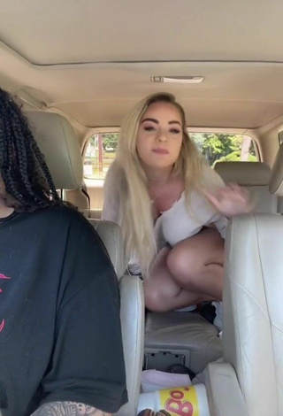 5. Erotic Makayla Weaver Shows Butt in a Car