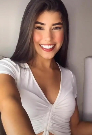 3. Pretty María Paulina in White Crop Top