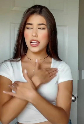 2. Alluring María Paulina in Erotic White Crop Top and Bouncing Boobs