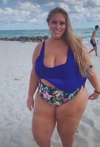 Hot Mar Tarres Shows Cleavage in Blue Bikini Top at the Beach