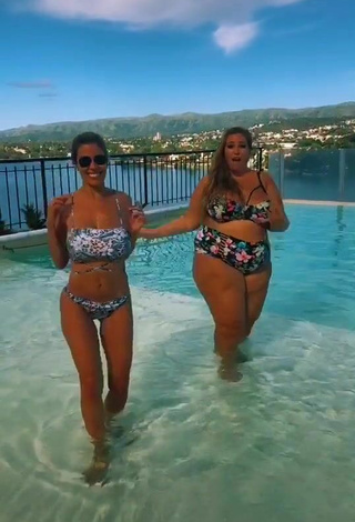 2. Cute Mar Tarres in Bikini at the Pool and Bouncing Boobs