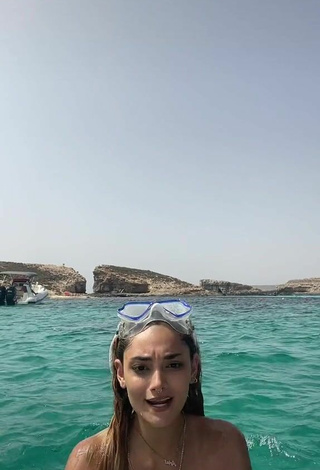 3. Sexy Mariana Aresta in Black Bikini in the Sea
