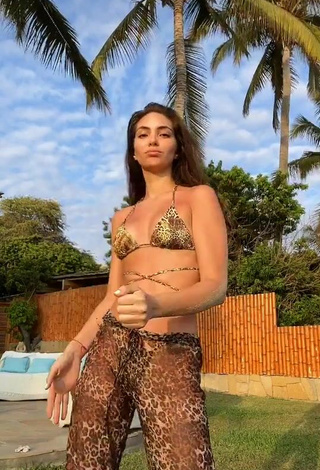 4. Sexy Natalie Vértiz Shows Cleavage in Leopard Bikini Top