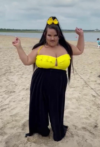 Sexy Netta Barzilai Shows Cleavage at the Beach and Bouncing Boobs