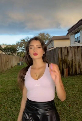 2. Sweetie Paola Ruiz in Pink Top and Bouncing Tits