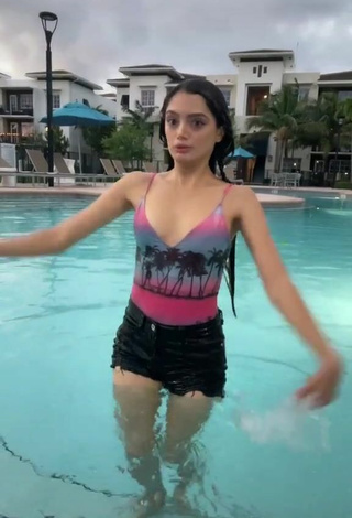 3. Sexy Paola Ruiz in Swimsuit at the Swimming Pool