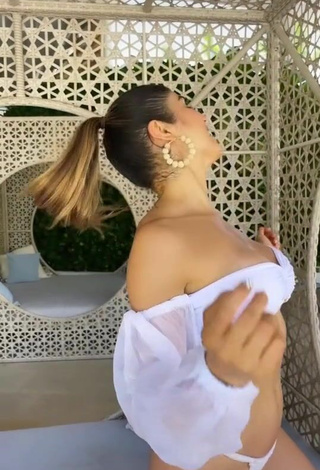 Sexy Paula Galindo Shows Cleavage in White Crop Top at the Pool