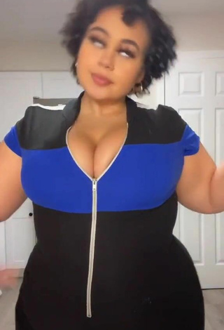 Sexy Phaith Montoya Shows Big Butt and Bouncing Boobs