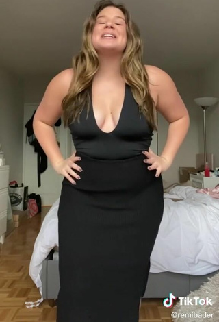 2. Sexy Remi Jo Shows Cleavage in Black Dress